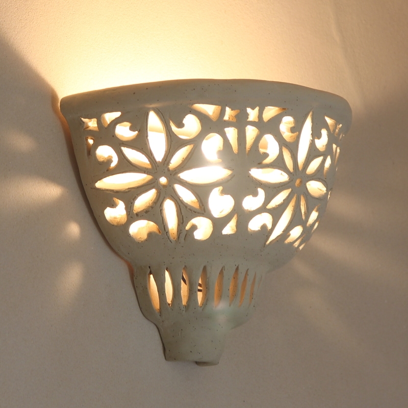 אהיל-מקרמיקה-צמוד-קיר-גביע-מורוקאי-1