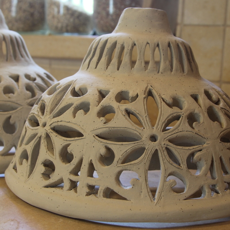 אהיל-מקרמיקה-צמוד-קיר-גביע-מורוקאי-3