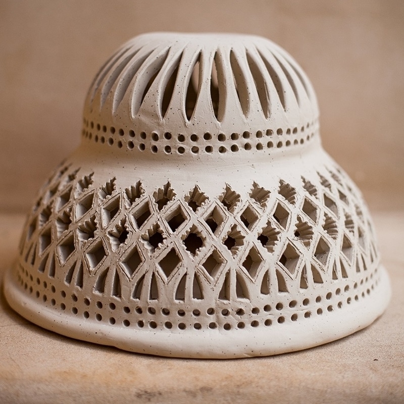 אהיל-מקרמיקה-תלוי-תקרה-מעויינים-מנוקד-2